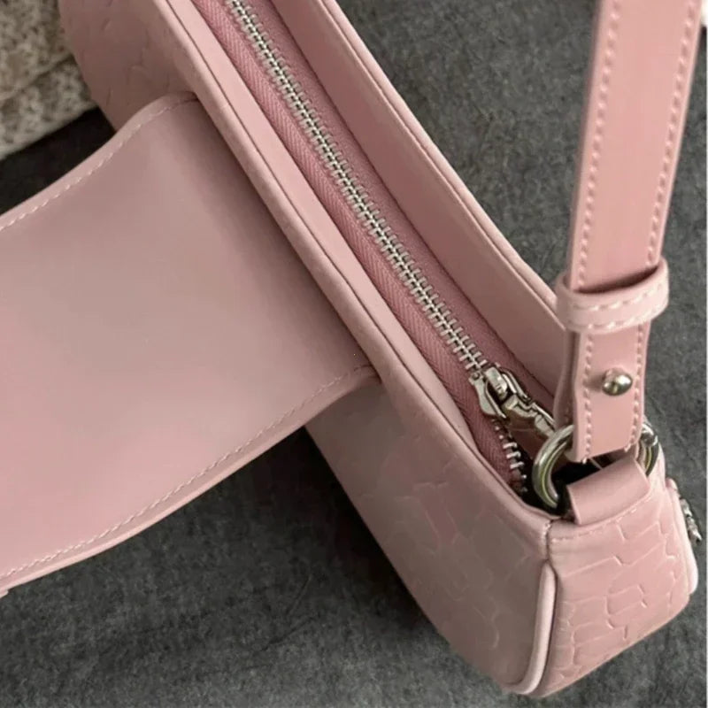 Metal Heart Shoulder Bag