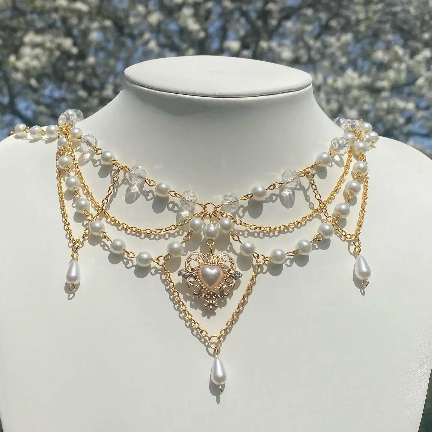 Royal Reverie Pearl Choker
